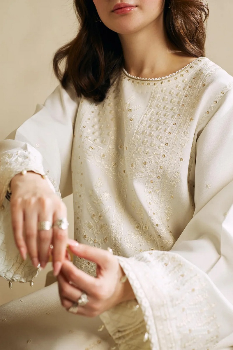 ZARA SHAHJAHAN-3PC DHANAK EMBROIDERED SHIRT WITH SLUB DHANAK EMBROIDERED SHAWL-BIC-4010