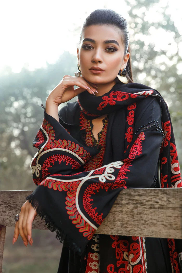 MARIA B -3PC UNSTITCHED KHADDAR HEAVY EMBROIDERED WITH COUTURE SHAWL-N 0309